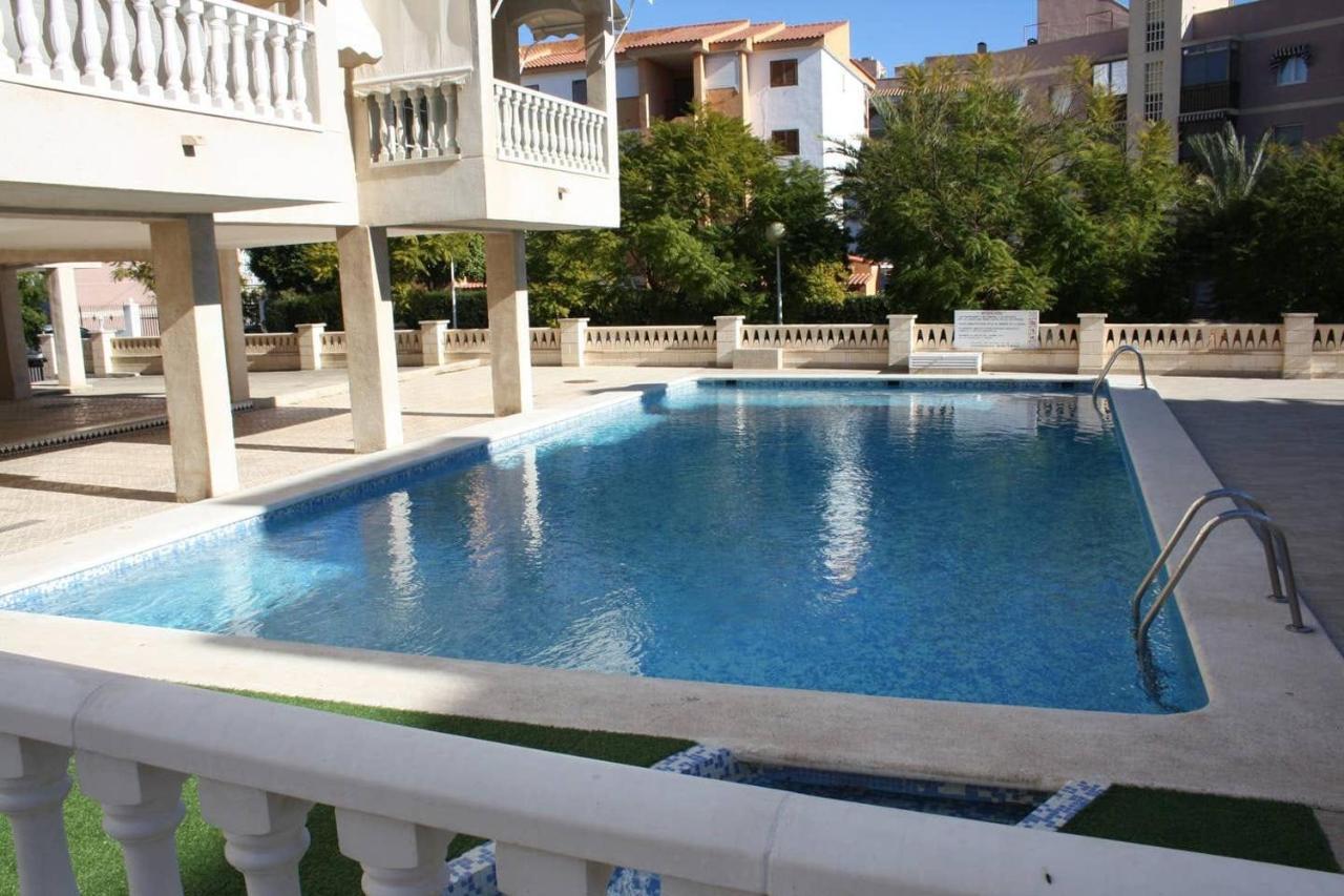 Fantastico Apartamento Con Piscina سانتا بولا المظهر الخارجي الصورة